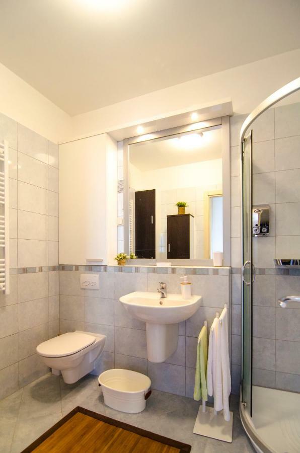 Split Apartment Sinisa Экстерьер фото